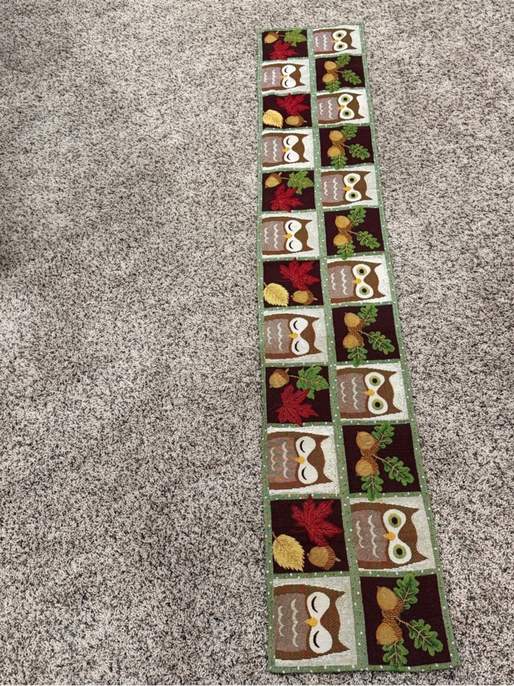 Fall Autumn Owl & Acorn Tapestry Table Runner - Green, Brown, Red - Picture 5 of 7